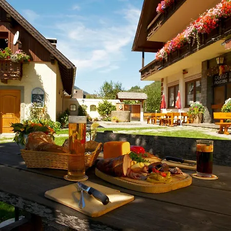 בית הארחה Blasiwirt